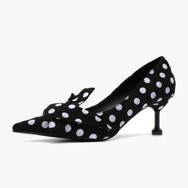 dress shoes 2021 spring and autumn banquet fashion wave point high-heeled joker non-slip thin heel pointed toe single shoe women, Black
dress shoes 2021 spring and autumn banquet fashion wave point high-heeled joker non-slip thin heel pointed toe single shoe women, Black
