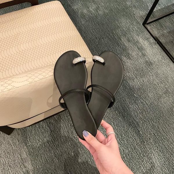 slippers sandals women's summer 2021 fashion trend versatile silk satin rhinestone one-sided band flat toe wear black silver
slippers sandals women's summer 2021 fashion trend versatile silk satin rhinestone one-sided band flat toe wear black silver
