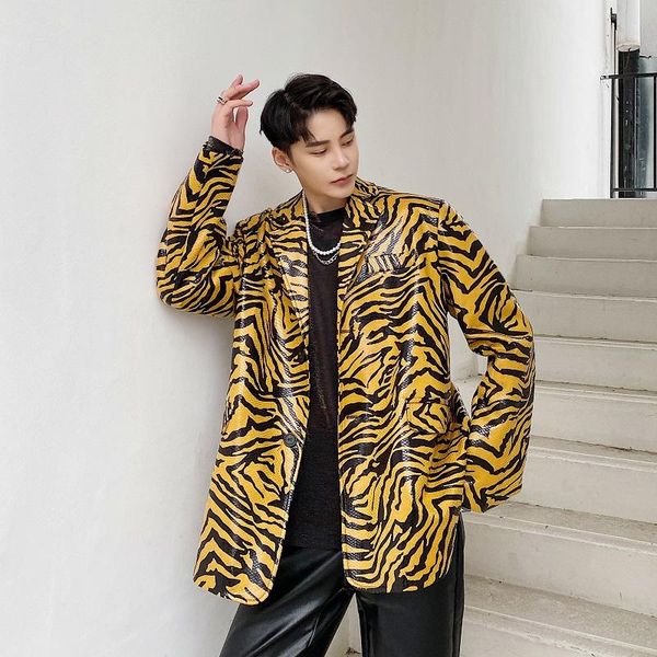 male streetwear vintage fashion suit coat outerwear stage clothing men glossy tiger pattern loose casual blazers jacket men's suits &, White;black
male streetwear vintage fashion suit coat outerwear stage clothing men glossy tiger pattern loose casual blazers jacket men's suits &, White;black