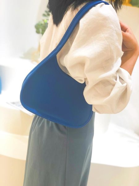 grace2021 leather women's small crowd armpit fashion trend hobo retro simple shoulder bag handbag waist bags
grace2021 leather women's small crowd armpit fashion trend hobo retro simple shoulder bag handbag waist bags