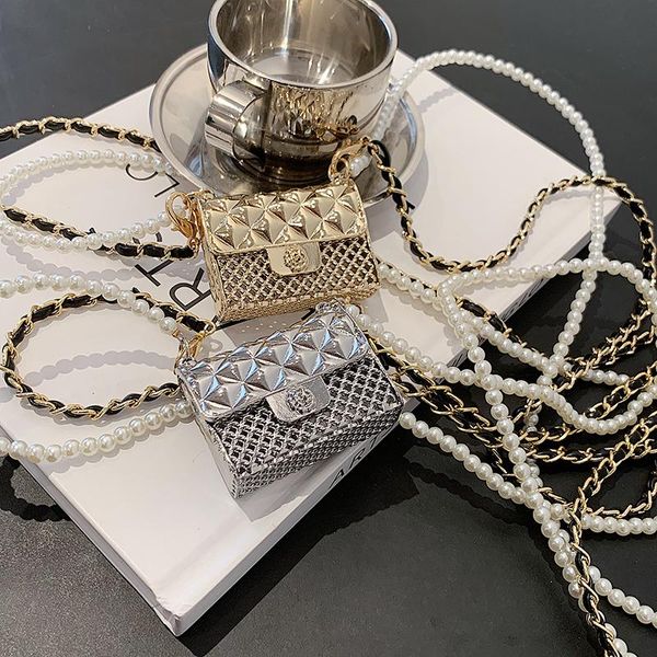 evening bags 2021 collection link chain light gold handbag waistband charms bag belt pearl twist leather decoration accessories
evening bags 2021 collection link chain light gold handbag waistband charms bag belt pearl twist leather decoration accessories
