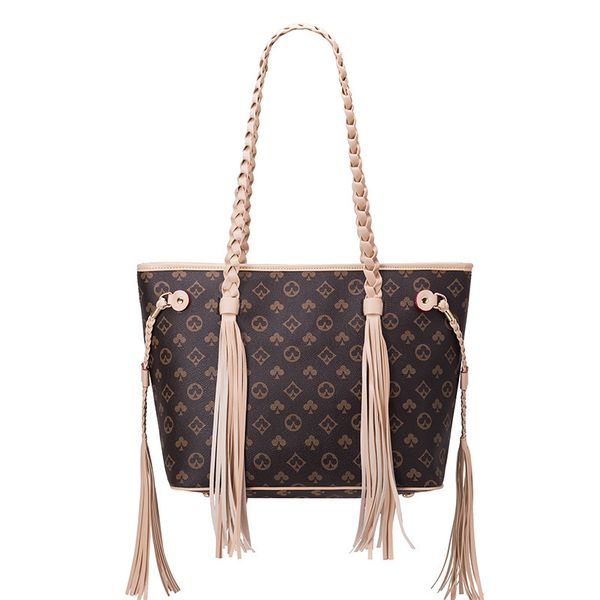 2021 new fashion atmosphere printing tote simple large capacity tassel shoulder commuting hand-held women's bag
2021 new fashion atmosphere printing tote simple large capacity tassel shoulder commuting hand-held women's bag
