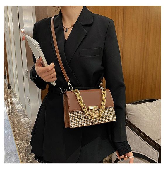 moda feminina bolsa de ombro luxo designer saco para as mulheres mensageiro sacos alta qualidade pu + tecido panelled shoulder bags
moda feminina bolsa de ombro luxo designer saco para as mulheres mensageiro sacos alta qualidade pu + tecido panelled shoulder bags