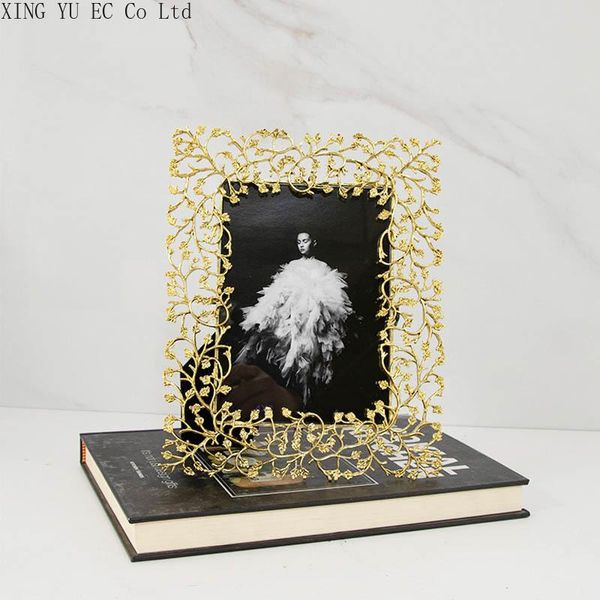 frames nordic golden po frame 6 inch 7 set-up table decoration metal living room light luxury home
frames nordic golden po frame 6 inch 7 set-up table decoration metal living room light luxury home