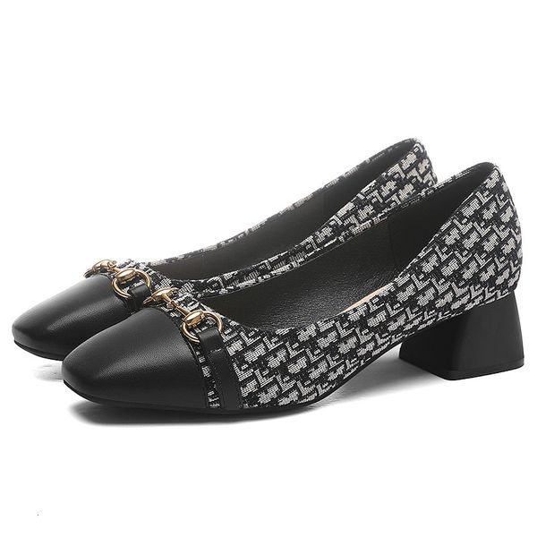 2021 autumn small fragrance light mouth color matching single sho middle heel fashion women's thick square head high s
2021 autumn small fragrance light mouth color matching single sho middle heel fashion women's thick square head high s