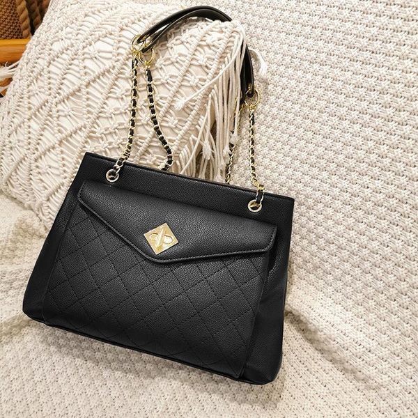 handbag good quality multi compartment single shoulder bucket bag large capacity wandering women's lingge chain, Black;red
handbag good quality multi compartment single shoulder bucket bag large capacity wandering women's lingge chain, Black;red