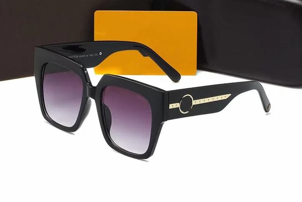 2021 designer sunglasses men women eyeglasses outdoor shades pc frame fashion classic lady mirrors for 33789, White;black
2021 designer sunglasses men women eyeglasses outdoor shades pc frame fashion classic lady mirrors for 33789, White;black