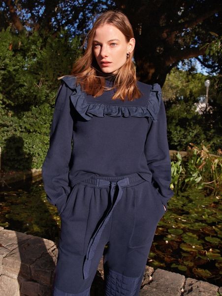 mock neck ruffle detail pullover s5zp#, White;black 
mock neck ruffle detail pullover s5zp#, White;black