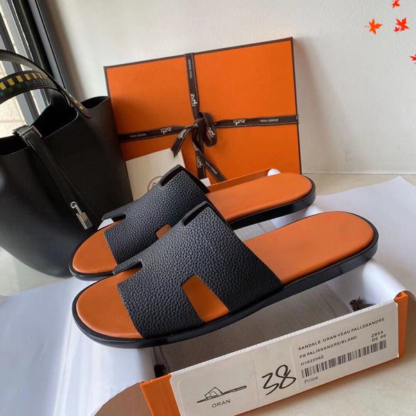 2021 designer fashion luxurys men slippers summer beach genuine leather rivet slipper flip flops sandals man casual flat slides with box lar, Black
2021 designer fashion luxurys men slippers summer beach genuine leather rivet slipper flip flops sandals man casual flat slides with box lar, Black