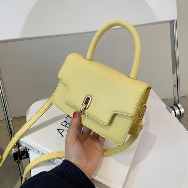 2022 superior spring totes female trendy korean style wild handbag ladies tote messenger fashion atmospheric card canvas holder 207
2022 superior spring totes female trendy korean style wild handbag ladies tote messenger fashion atmospheric card canvas holder 207