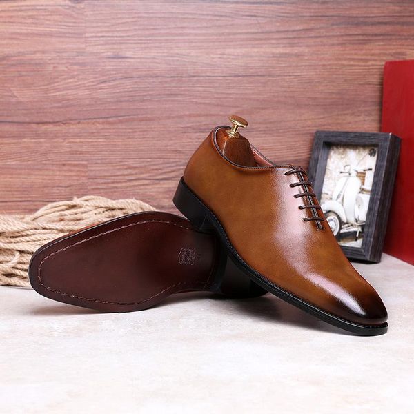 est 2021 men's dress shoes, business office lace-up retro genuine leather oxford shoes for men large size, Black
est 2021 men's dress shoes, business office lace-up retro genuine leather oxford shoes for men large size, Black