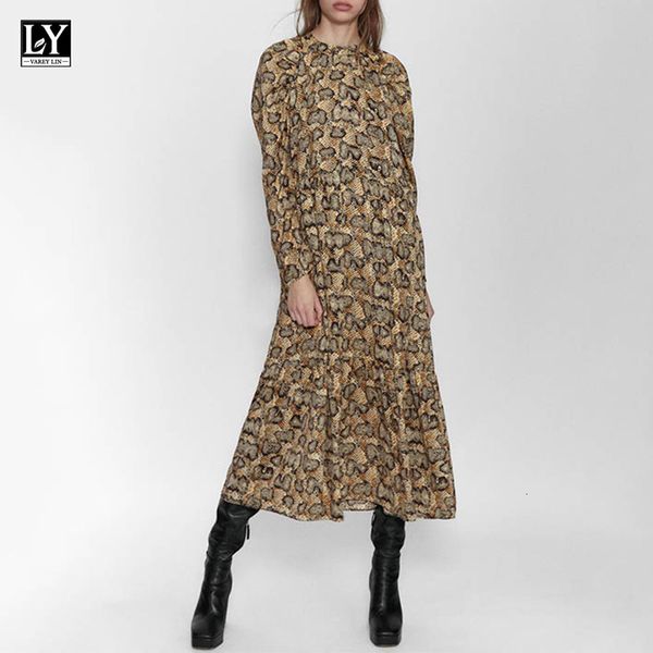 dresses autumn women elegant snake skin print long sleeve o neck pleated ruffled hem ladies midi dresses, Black;gray
dresses autumn women elegant snake skin print long sleeve o neck pleated ruffled hem ladies midi dresses, Black;gray