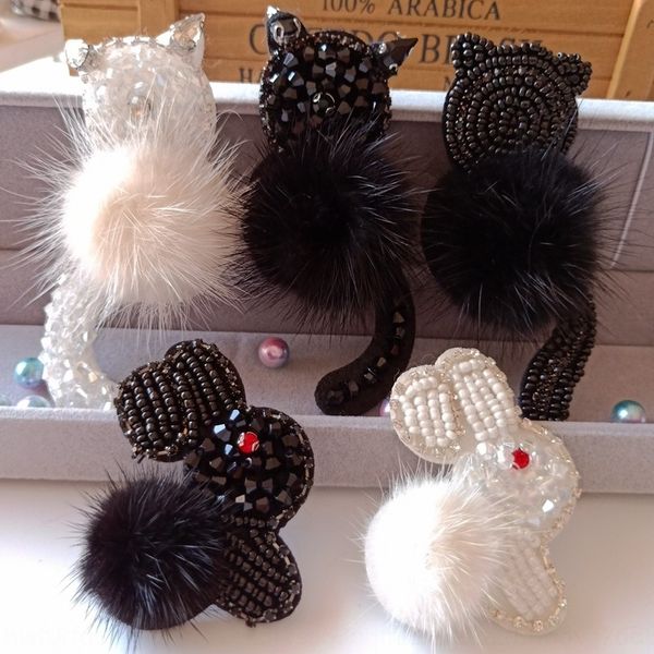 bjq winter mink hair rabbit pins cat brooch pin sweater coat decoration hand nailed bead brooches knitwear coat knitwearcloth paste, Gray
bjq winter mink hair rabbit pins cat brooch pin sweater coat decoration hand nailed bead brooches knitwear coat knitwearcloth paste, Gray