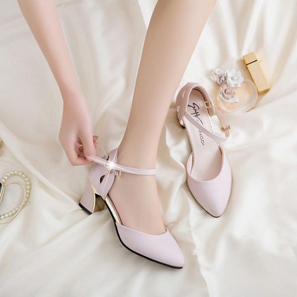 dress shoes 2021 pointy and thick heels high school baotou sandals for women in spring summer, Black
dress shoes 2021 pointy and thick heels high school baotou sandals for women in spring summer, Black