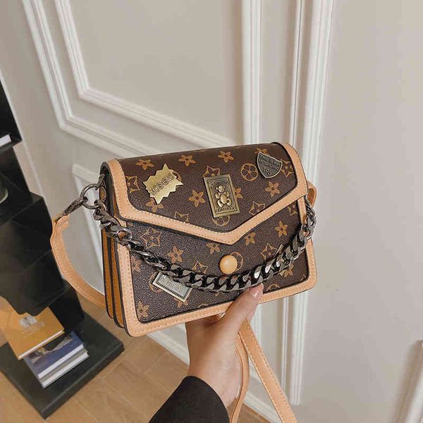 2022 factory wholesale bag women single shoulder messenger small square fashion badge personalized change women's bag
2022 factory wholesale bag women single shoulder messenger small square fashion badge personalized change women's bag