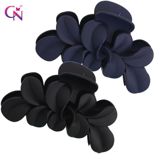 women black plastic hair claw clips hollow out carving crab bathing clamps accessories, Slivery;white
women black plastic hair claw clips hollow out carving crab bathing clamps accessories, Slivery;white