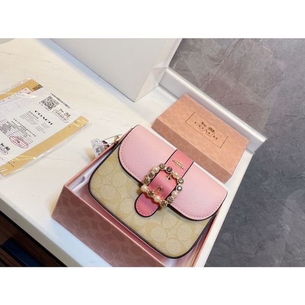 factory 2021 c cow leather women's gem drill buckle chain small square bag single shoulder messenger bag luxuryss designerss yw 
factory 2021 c cow leather women's gem drill buckle chain small square bag single shoulder messenger bag luxuryss designerss yw