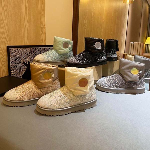 2021 designer winter boots shining crystal comfort booties print lace up down snow boot fashion casual shoes women martin with box, Black
2021 designer winter boots shining crystal comfort booties print lace up down snow boot fashion casual shoes women martin with box, Black