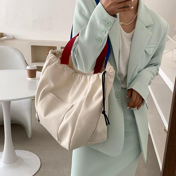 cross body canvas high capacity designer design shoulder crossbody bags for women 2021 summer simple travel handbags
cross body canvas high capacity designer design shoulder crossbody bags for women 2021 summer simple travel handbags