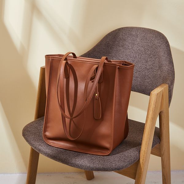 fashion design ins style shoulder crossbody bag 2021 leather versatile large capacity tote bags womens handbag
fashion design ins style shoulder crossbody bag 2021 leather versatile large capacity tote bags womens handbag