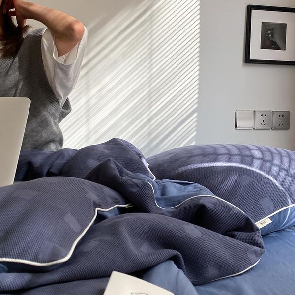 bedding sets simple pure color waffle set 60s washed cotton king size soft bed sheet pillowcase duvet cover 4pcs for home
bedding sets simple pure color waffle set 60s washed cotton king size soft bed sheet pillowcase duvet cover 4pcs for home
