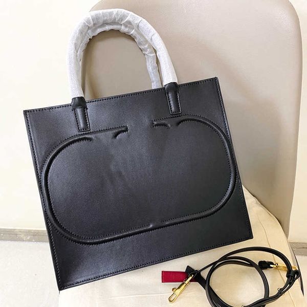 women handbag calf leather shopping bag crossbody tote bag ladies zipper bag detachable mushroom button shoulder strap high quality
women handbag calf leather shopping bag crossbody tote bag ladies zipper bag detachable mushroom button shoulder strap high quality