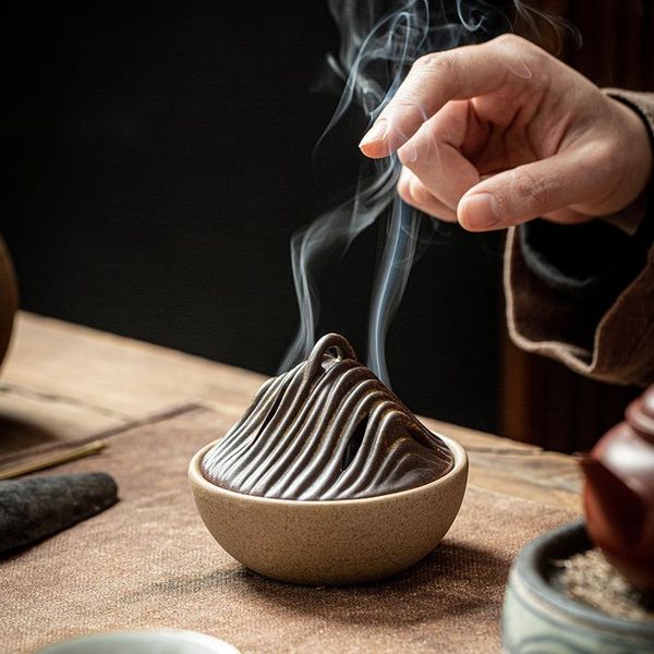 fragrance lamps incense burner household indoor sandalwood agilawood ceramic stove kodo tea ceremony zen coarse pottery ornamen
fragrance lamps incense burner household indoor sandalwood agilawood ceramic stove kodo tea ceremony zen coarse pottery ornamen