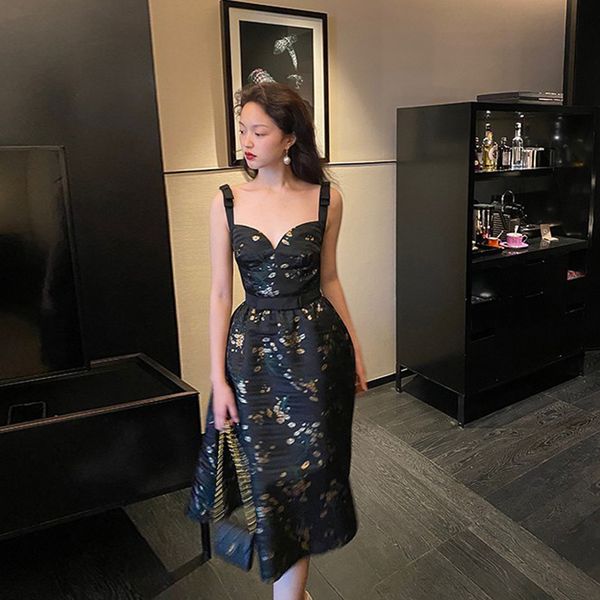 casual dresses vintage black flower summer 2021 sleeveless v-neck party midi women's fashion bud, Black;gray
casual dresses vintage black flower summer 2021 sleeveless v-neck party midi women's fashion bud, Black;gray