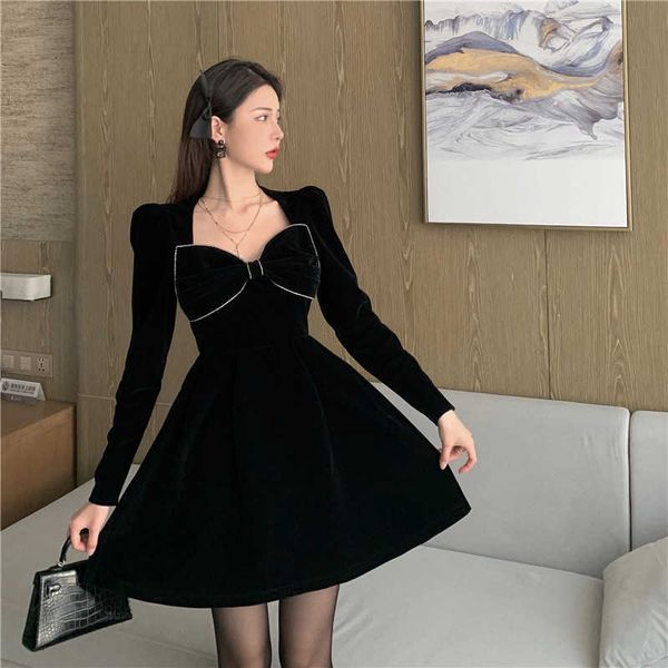 black velvet dress female autumn winter style blow long sleeve skirt elegant hugging waist a-line short dress 210528, Black;gray
black velvet dress female autumn winter style blow long sleeve skirt elegant hugging waist a-line short dress 210528, Black;gray