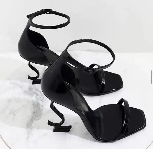 fashion luxury ladies sandals black patent leather roman high heels ladies unique letter dress wedding shoes size 41 
fashion luxury ladies sandals black patent leather roman high heels ladies unique letter dress wedding shoes size 41