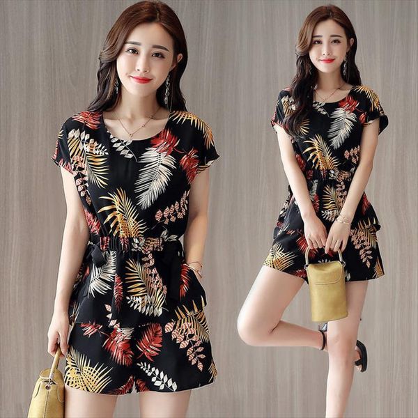 summer casual criss cross women tracksuits floral printed shirt short loose pant 2 piece set female plus size outfits, Gray
summer casual criss cross women tracksuits floral printed shirt short loose pant 2 piece set female plus size outfits, Gray