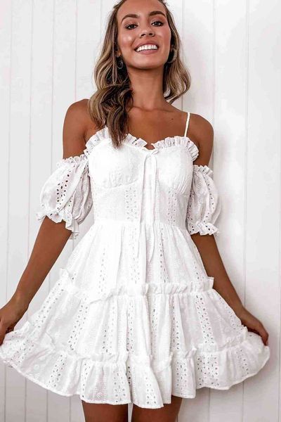 women's dresses 2021 embroidery hollowed out lace wrapped chest strap splicing one sleeve pleated, Black;gray
women's dresses 2021 embroidery hollowed out lace wrapped chest strap splicing one sleeve pleated, Black;gray