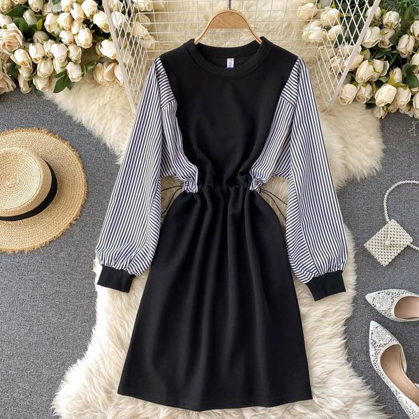 casual dresses autumn and winter korean dress female striped color matching bat sleeve loose drawstring waist short women uk494, Black;gray
casual dresses autumn and winter korean dress female striped color matching bat sleeve loose drawstring waist short women uk494, Black;gray