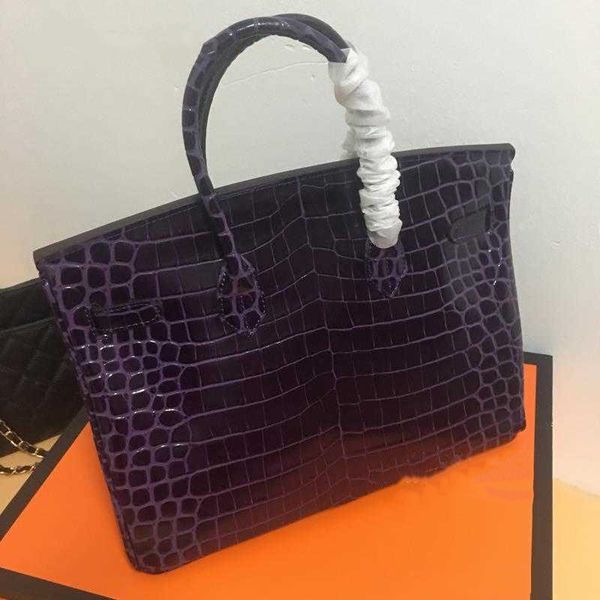 sports classic women tote bag 2021 luxurys designers handbags purses female real cowhide leather clutch shopping crossbody shoulder bags, Red;black
sports classic women tote bag 2021 luxurys designers handbags purses female real cowhide leather clutch shopping crossbody shoulder bags, Red;black