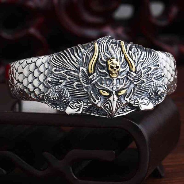 bangles bracelet male opening domineering golden winged roc bird personality carving men's silver, Black
bangles bracelet male opening domineering golden winged roc bird personality carving men's silver, Black