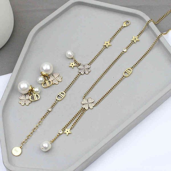 70% off new size pearl earrings women's diamond lucky grass bracelet star letter necklace, Black
70% off new size pearl earrings women's diamond lucky grass bracelet star letter necklace, Black