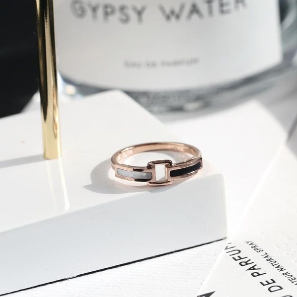 cluster rings yun ruo 2021 design natural shell tail rose gold color woman gift party titanium steel jewelry not fade, Golden;silver
cluster rings yun ruo 2021 design natural shell tail rose gold color woman gift party titanium steel jewelry not fade, Golden;silver