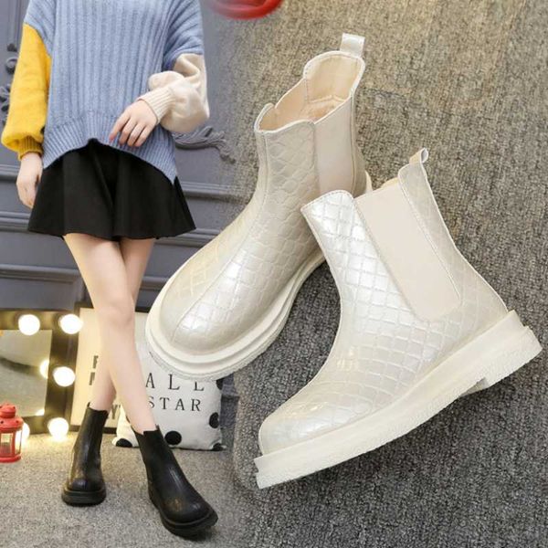 boots women's plusvelvet thickened bottom autumn winter net red fashion round head short tube snow cotton shoes, Black
boots women's plusvelvet thickened bottom autumn winter net red fashion round head short tube snow cotton shoes, Black
