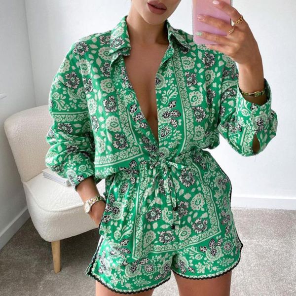 women's tracksuits 2021 summer two-piece straight high waist loose shorts green printed shirt set elegant home casual ladies, Gray
women's tracksuits 2021 summer two-piece straight high waist loose shorts green printed shirt set elegant home casual ladies, Gray