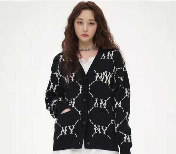 the correct high version of the letters, retro full-print presbyopic wool cardigan, men's casual jacket, cardigan, the same sweater for, White;black
the correct high version of the letters, retro full-print presbyopic wool cardigan, men's casual jacket, cardigan, the same sweater for, White;black
