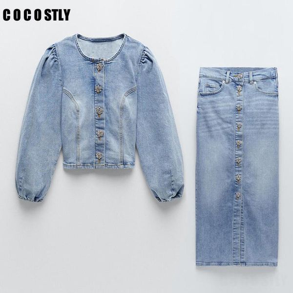 women's tracksuits 2021 autumn woman set vintage denim two piece chic diamond button long sleeve crop maxi skirts suits female, Gray
women's tracksuits 2021 autumn woman set vintage denim two piece chic diamond button long sleeve crop maxi skirts suits female, Gray