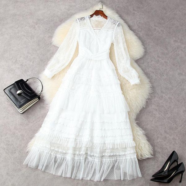 casual dresses 2021 summer women white lace dress designer luxury beading v-neck long sleeve black mesh elegant party vestidos, Black;gray
casual dresses 2021 summer women white lace dress designer luxury beading v-neck long sleeve black mesh elegant party vestidos, Black;gray