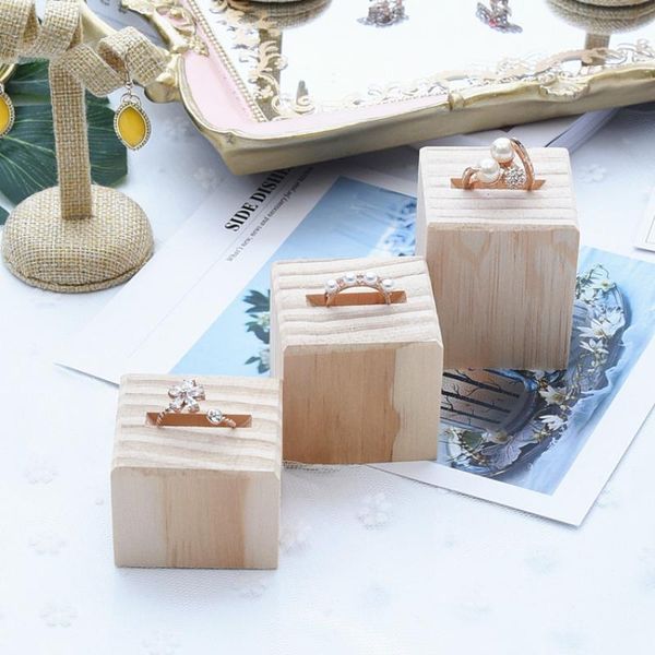 jewelry pouches, bags log ring display stand square props solid wood, Pink;blue
jewelry pouches, bags log ring display stand square props solid wood, Pink;blue