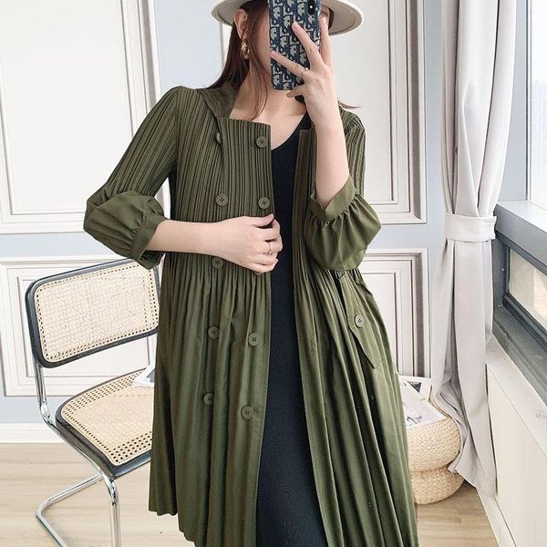 women's trench coats pleated windbreaker middle long spring and autumn temperament hooded casual coat, Tan;black
women's trench coats pleated windbreaker middle long spring and autumn temperament hooded casual coat, Tan;black