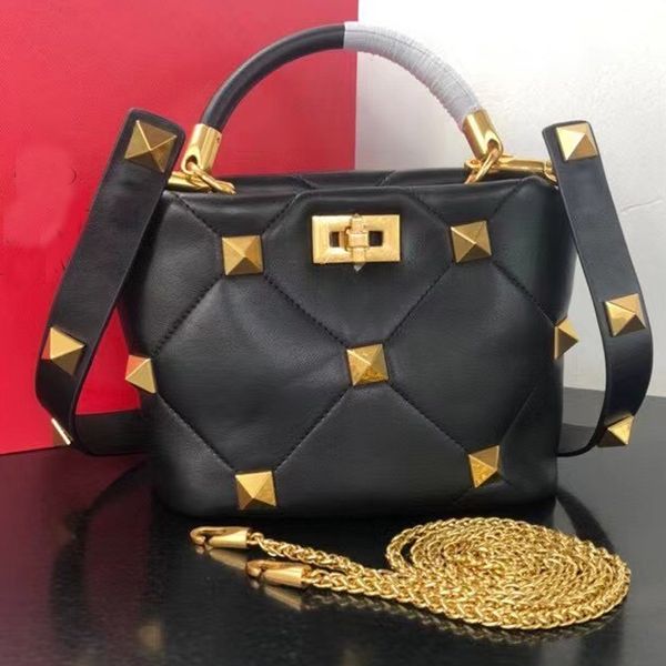 2021 stud handbag tote bag rivet crossbody bags golden chain nails sheepskin genuine leather fashion letter handbags purse spike wallet detc
2021 stud handbag tote bag rivet crossbody bags golden chain nails sheepskin genuine leather fashion letter handbags purse spike wallet detc