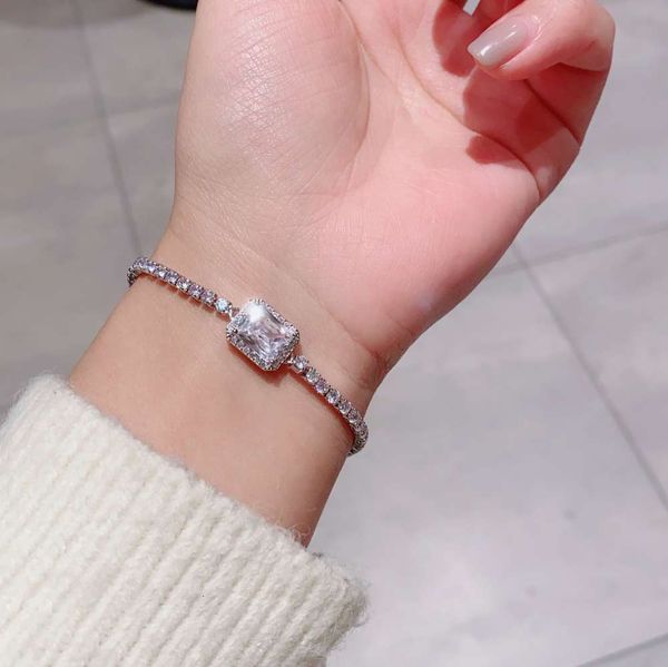 strands zircon crystal candy geometric square bracelet japanese and korean claw chain ins simple inlaid diamond versatile fashion, Black
strands zircon crystal candy geometric square bracelet japanese and korean claw chain ins simple inlaid diamond versatile fashion, Black