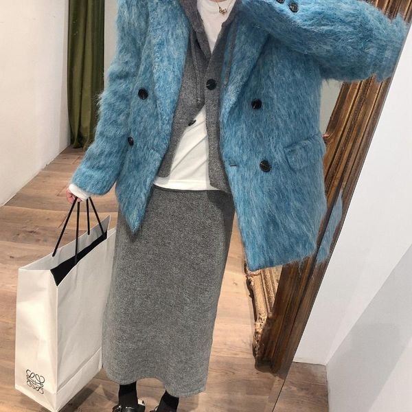 women's fur & faux eco friendly design in autumn and winter loose fleece suit retro grey wool silhouette, Black
women's fur & faux eco friendly design in autumn and winter loose fleece suit retro grey wool silhouette, Black