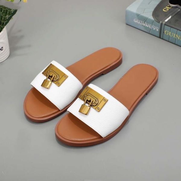 2021 men women sandals designer shoes luxury slide summer fashion wide flat slippery with thick flip flops size 36-41, Black
2021 men women sandals designer shoes luxury slide summer fashion wide flat slippery with thick flip flops size 36-41, Black