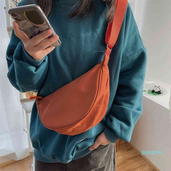 effen kleur borst tas voor vrouwen grote capaciteit reizen crossbody vrouwelijke half moon riem tas dam dagelijks straat fanny packs
effen kleur borst tas voor vrouwen grote capaciteit reizen crossbody vrouwelijke half moon riem tas dam dagelijks straat fanny packs