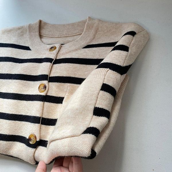 women's knits & tees 2021 spring arrival o-neck short striped cardigan women knitted sweater fashion, White
women's knits & tees 2021 spring arrival o-neck short striped cardigan women knitted sweater fashion, White
